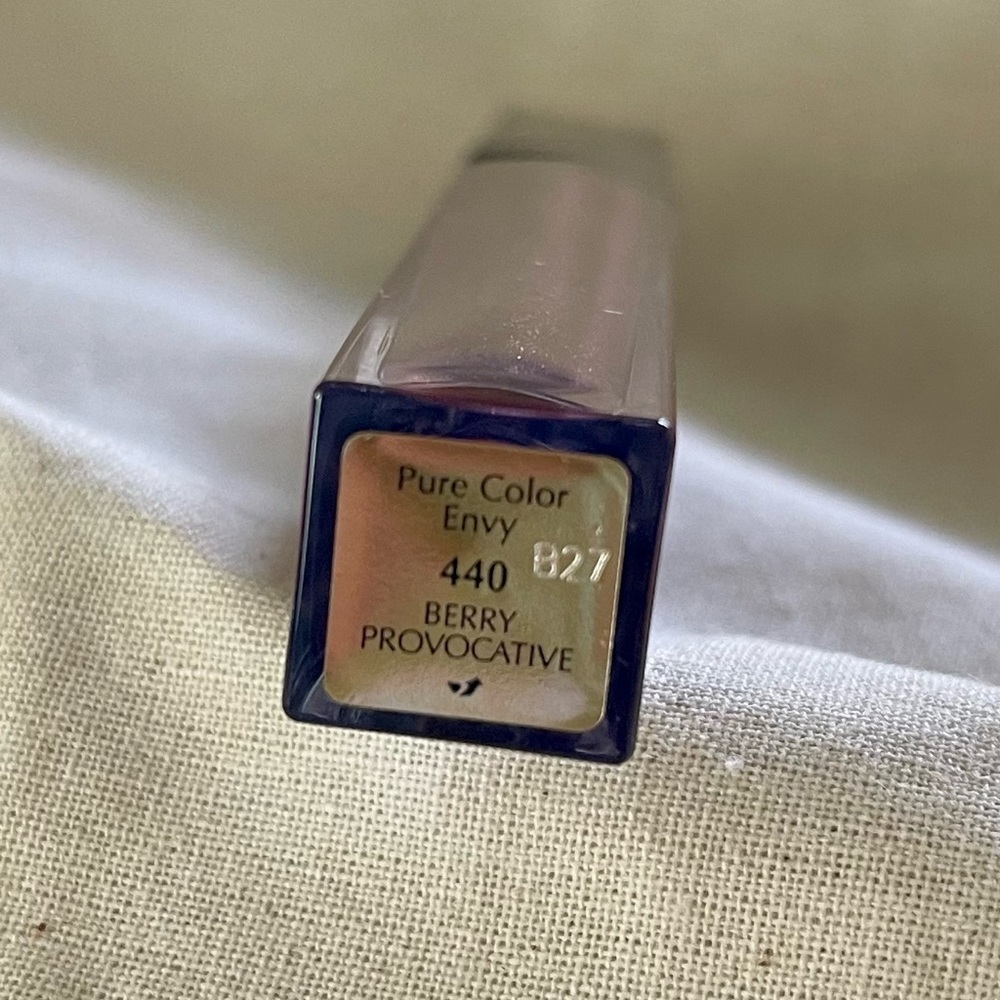 Estee lauder lip stick, brand new